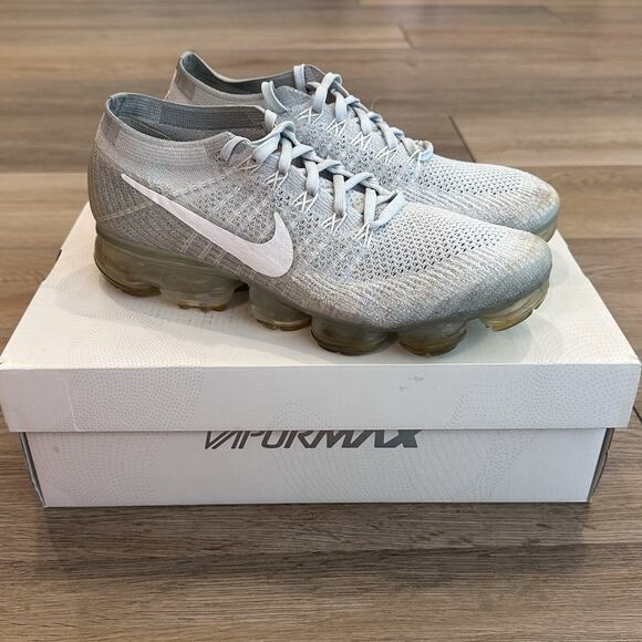 Nike Air Vapormax Flyknit Womens 8 Running Shoes Pure Platinum Sneakers With Box - Picture 1 of 10